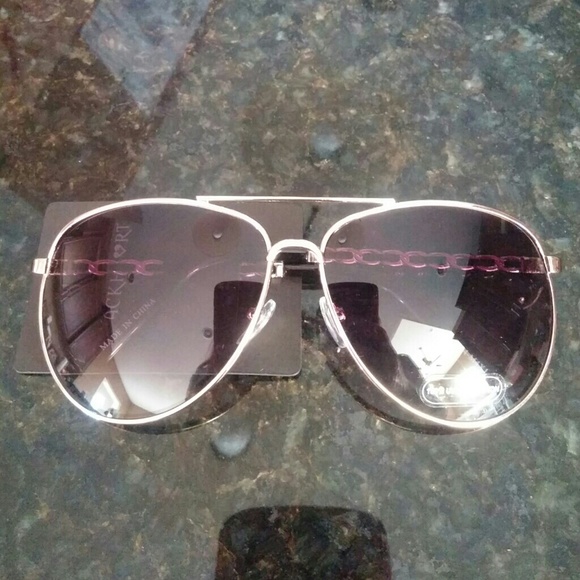 blackheart Accessories - Aviator sunglasses.  Brand new