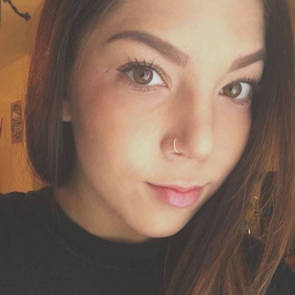 Meet your Posher, Elizabeth - Picture 1 of 1