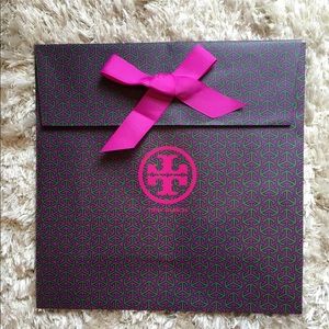 Tory burch gift bag.
