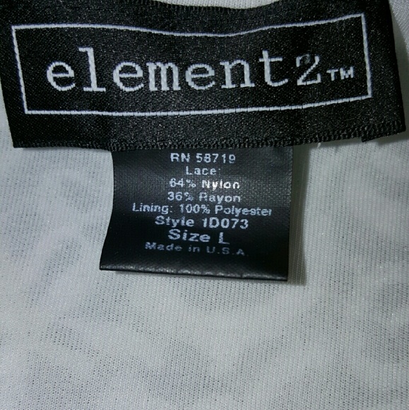 SOLD in BUNDLE Lace overlay top - Picture 3 of 4