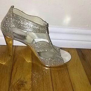 Meet your Posher, Elena