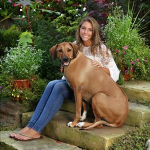 Meet your Posher, Antonia