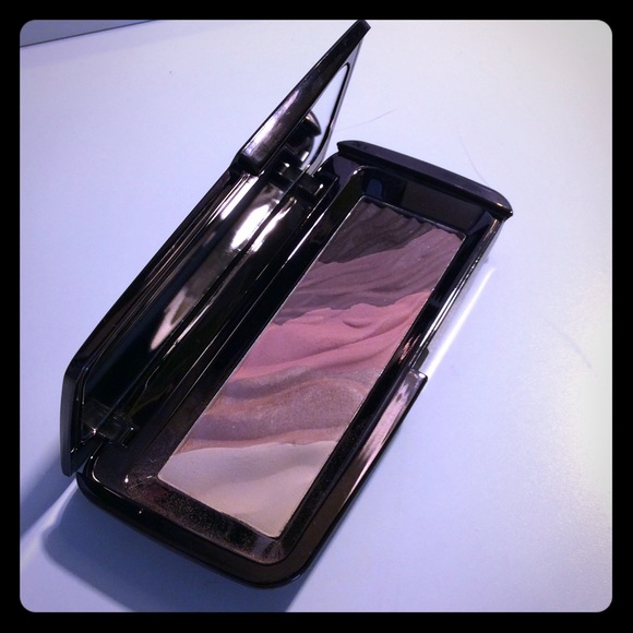 Hourglass Modernist Palette- Monochrome (Rose)