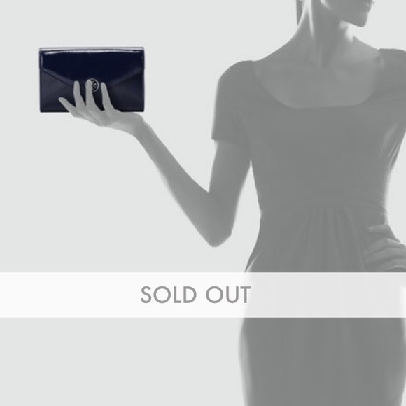 SOLD Tory Burch envelope clutch in poppy NWT - Picture 2 of 4