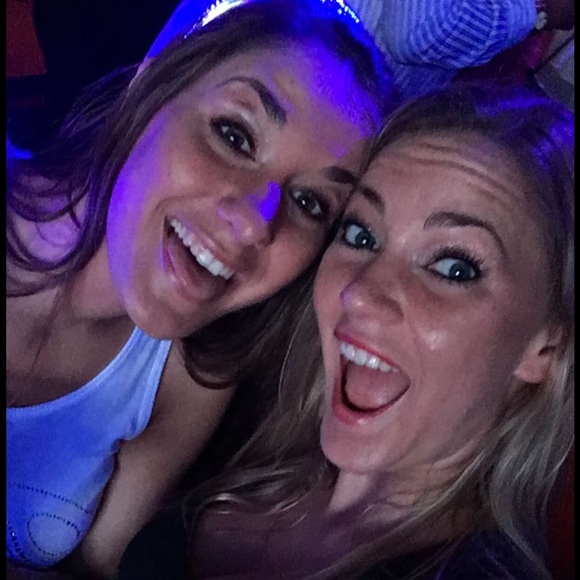 Meet your Posher, Ashley - Picture 2 of 4