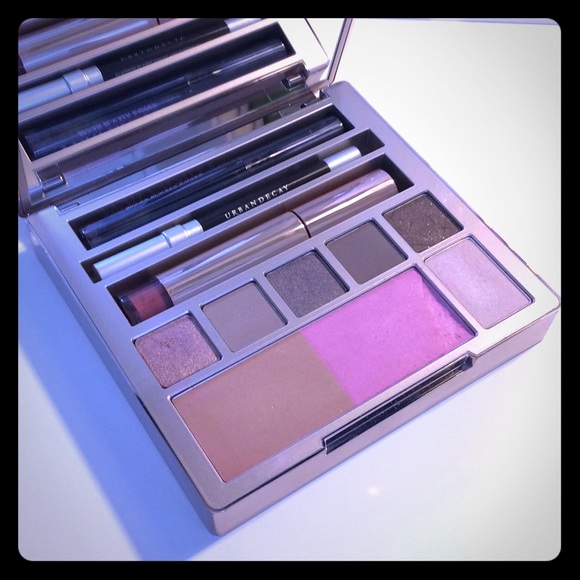 Naked On The Run Palette