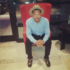 Meet your Posher, Cole