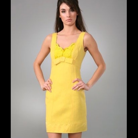 Nanette Lepore Dresses & Skirts - Gorgeous Nannette Lepore sheath for summer
