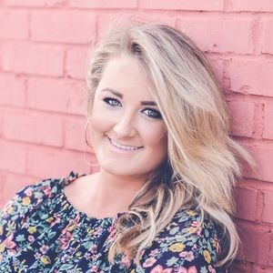 Meet your Posher, Lanier