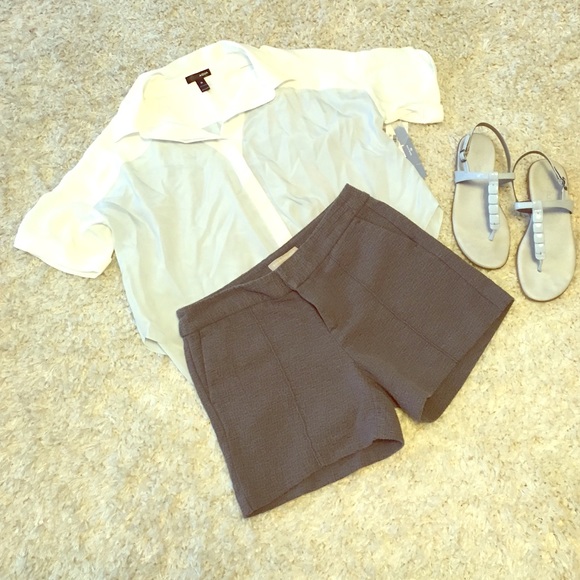 Banana Republic gray shorts. Size 2