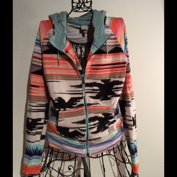 Buckle "Bench." Tribal Zip-Up - Picture 1 of 2