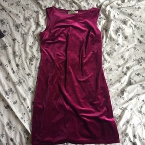 Dark pink velvet dress (vintage 90s)