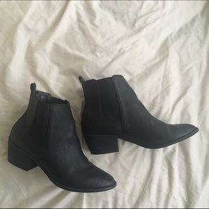 Black American Eagle Ankle Booties