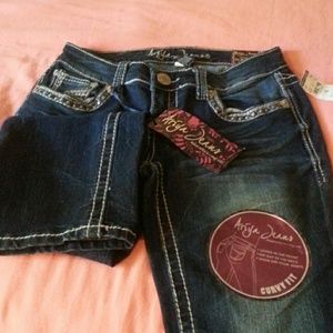 Ariya jeans