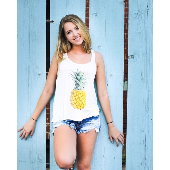 🔹LAST ONE🔹 Pineapple Tank - Picture 2 of 2