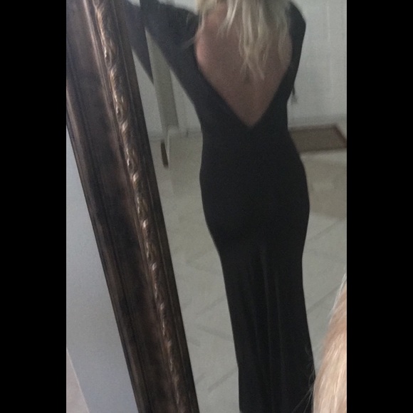 Beautiful and sexy blk dress - Picture 2 of 3