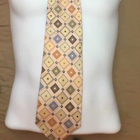 Bachrach tie