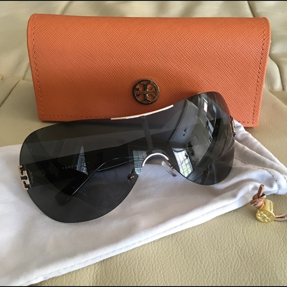 Tory burch sunglasses - Picture 1 of 4
