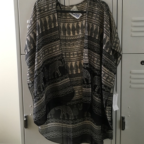 Black & White kimono