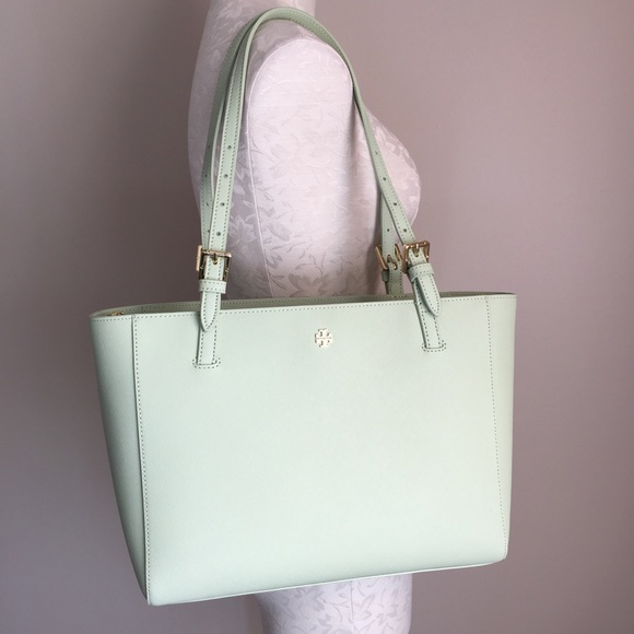 🚫SOLD🎉HP NWT Tory Burch Small York Buckle Tote! - Picture 2 of 4