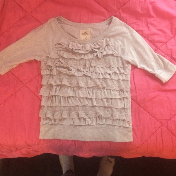 Grey 3/4 sleeve ruffle shirt