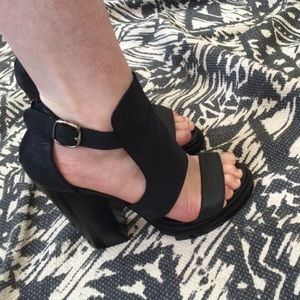 Jeffrey Campbell for UO