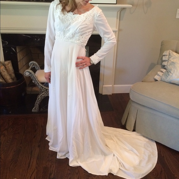 Vintage Dresses & Skirts - Vintage wedding gown