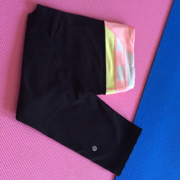 Lululemon crops reversible