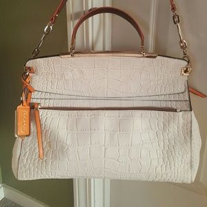Not for Sale  Pinnacle style inspired handbag