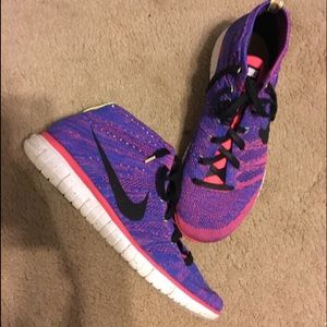 Sz 14 Flyknit Chukka