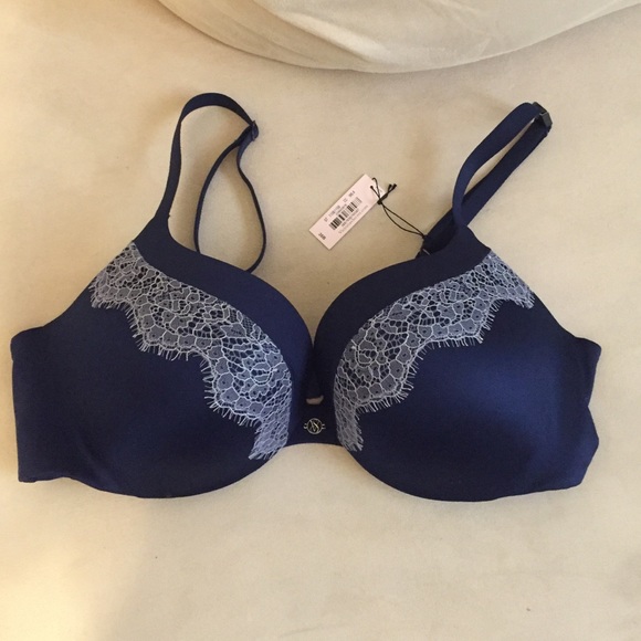 VS Navy Lace Bra
