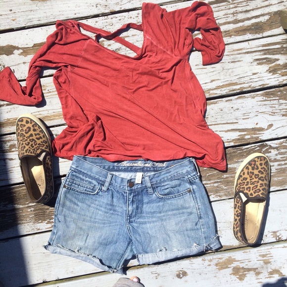 Abercrombie and Fitch denim shorts - Picture 1 of 2