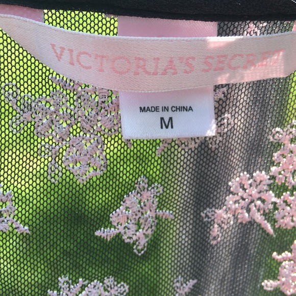 SOLD!!!!!! Victoria Secret cami - Picture 4 of 4