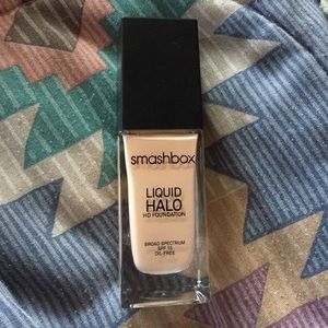 Smashbox liquid halo foundation