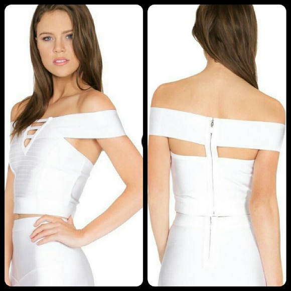 WOW couture Tops - Royal blue off shoulder v neck crop bandage top