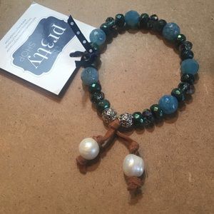 Agate, Crystal & Pearl Bracelet