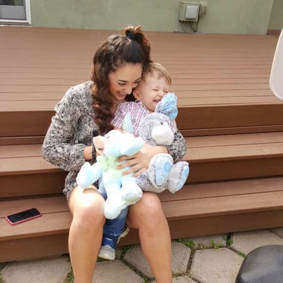 Meet your Posher, Elizabeth - Picture 1 of 1