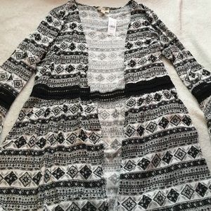 Black and white thin cardigan
