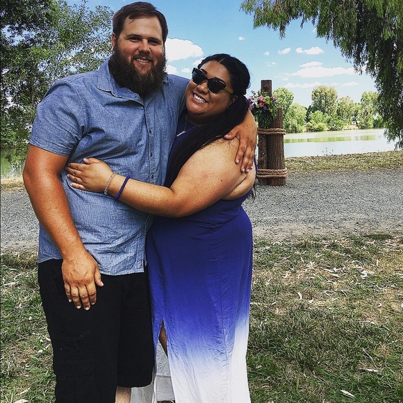 Meet your Posher, Vicky - Picture 2 of 3