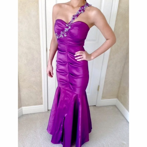 Cache purple mermaid prom dress