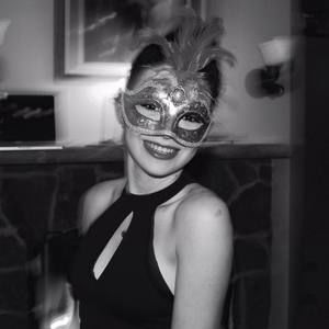 Meet your Posher, Emma-sofia