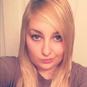 Meet your Posher, Lizabeth