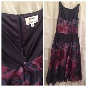 Adorable dress.