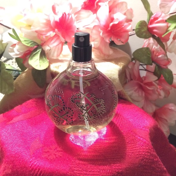 NEW w/o lid Anthropologie's SATU Field of Freesia