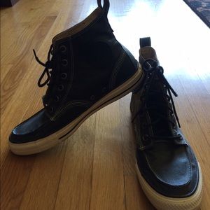 PRICE DROP! Men's Converse! Never worn!