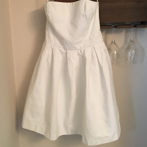 French Connection Dresses & Skirts - FINAL PRICE French Connection Strapless Dress 6