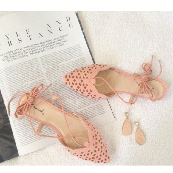 Lace up flats need gone asap. Bundle and save