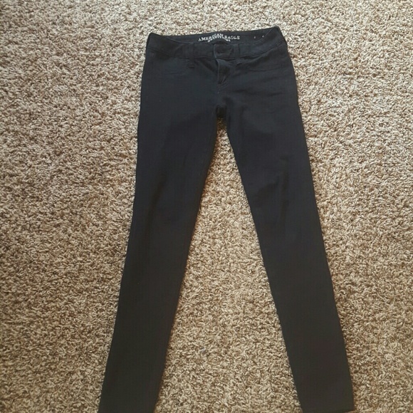 Black skinny pants