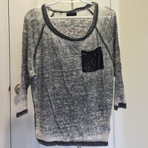 Mid length Guess Shirt