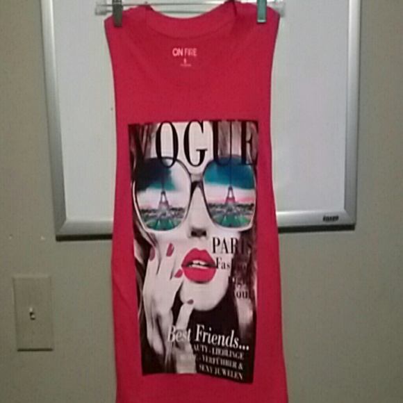 Cute summer sleeveless top